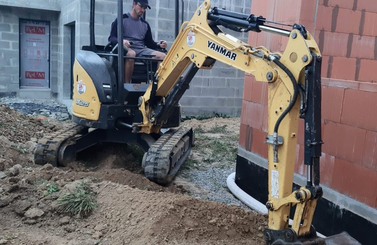 Travaux de terrassement pour drain en Loire Atlantique