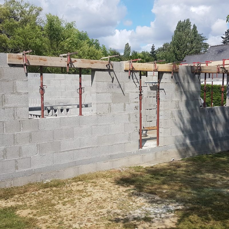 Maçonnerie garage en parpaing de 70 m²